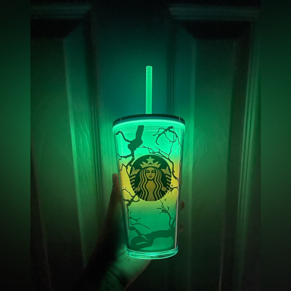 Grow in the dark 16 oz Halloween Starbucks tumblr